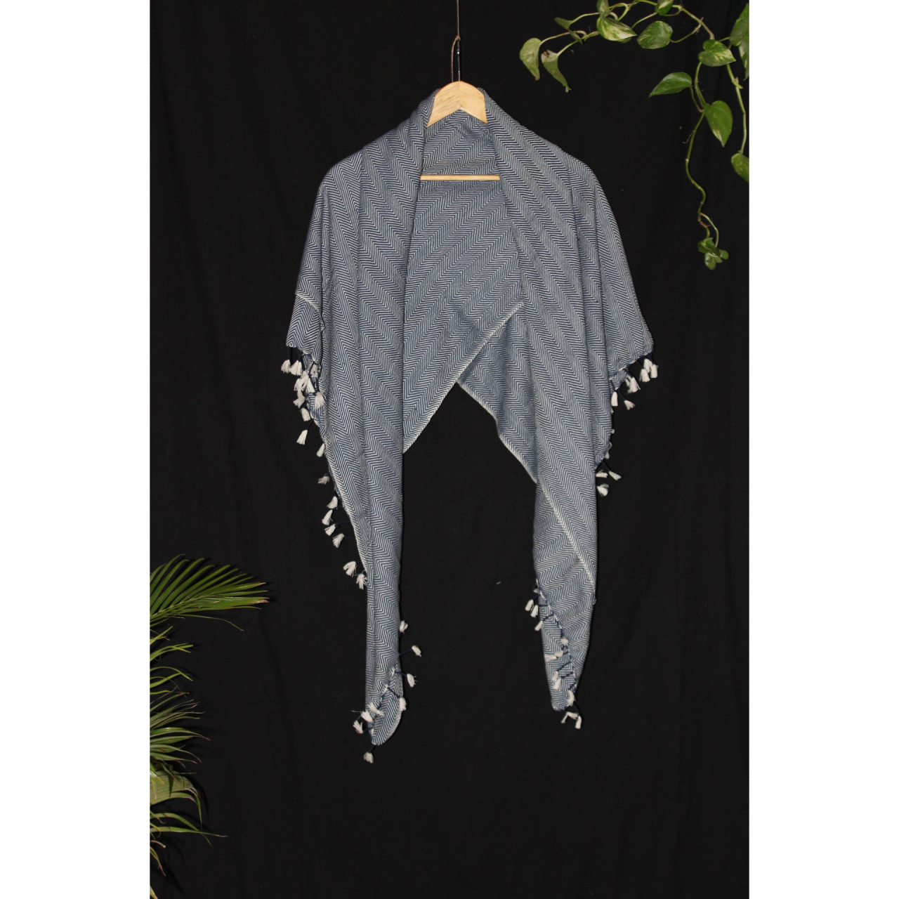 (1430) Cotton and khadi  Azo-free dyed throw from Bihar - Indigo, white, textured, piped fringes