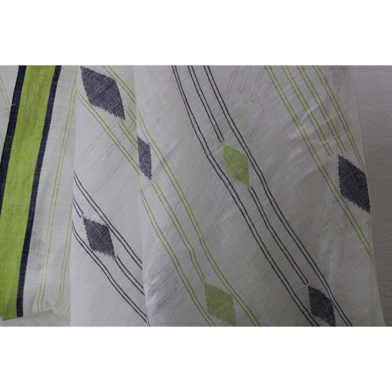 (1128) Cotton Azo-free dyed Jamdani sari from Burdwan with cotton motifs - White, sea green, indigo