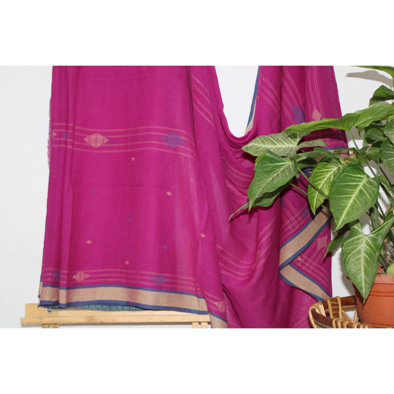 (1129) Cotton Azo-free dyed Jamdani sari from Burdwan with cotton motifs - Pink, indigo, light yellow