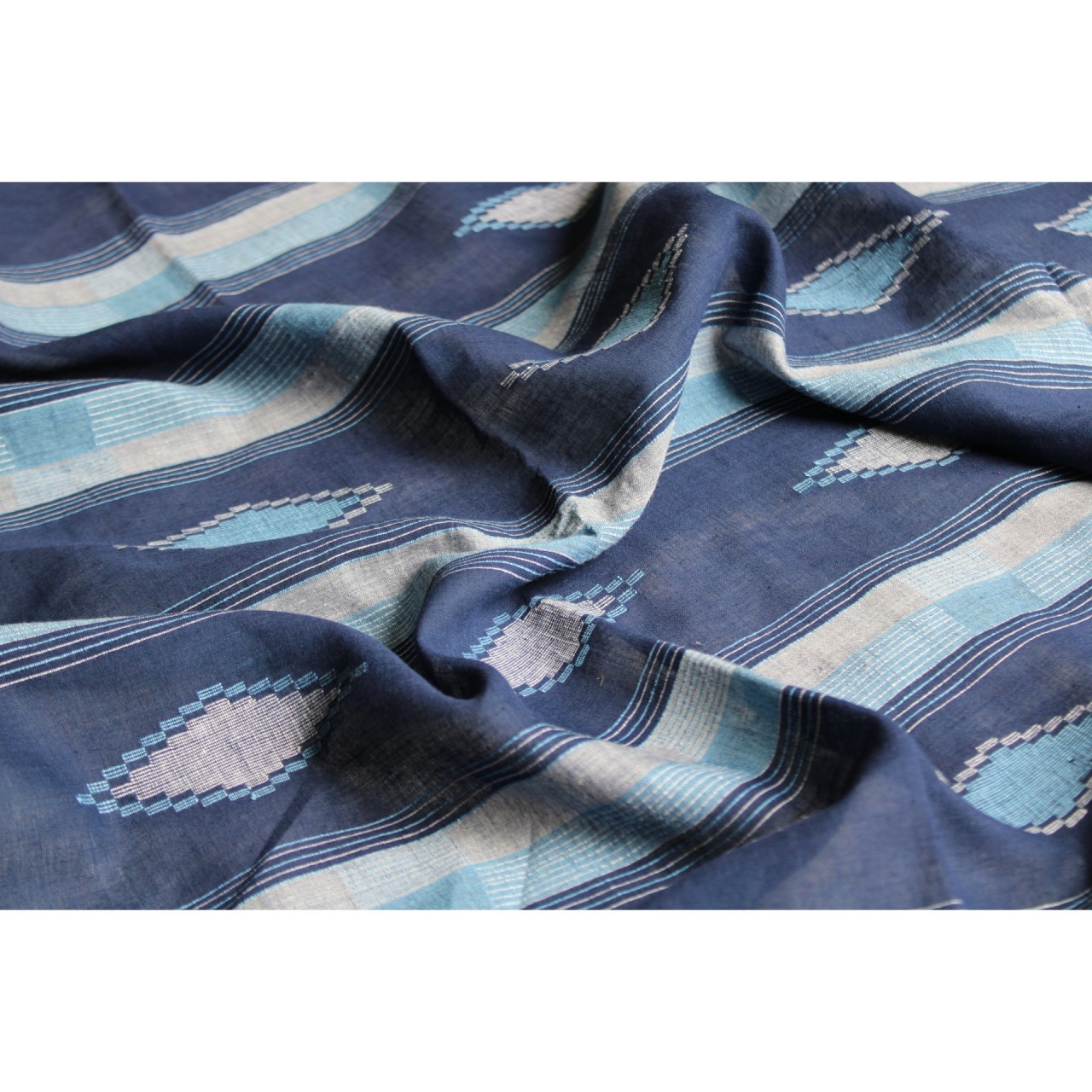 (1132) Cotton Azo-free dyed Jamdani sari from Burdwan with cotton motifs - Dark indigo, kora, azure