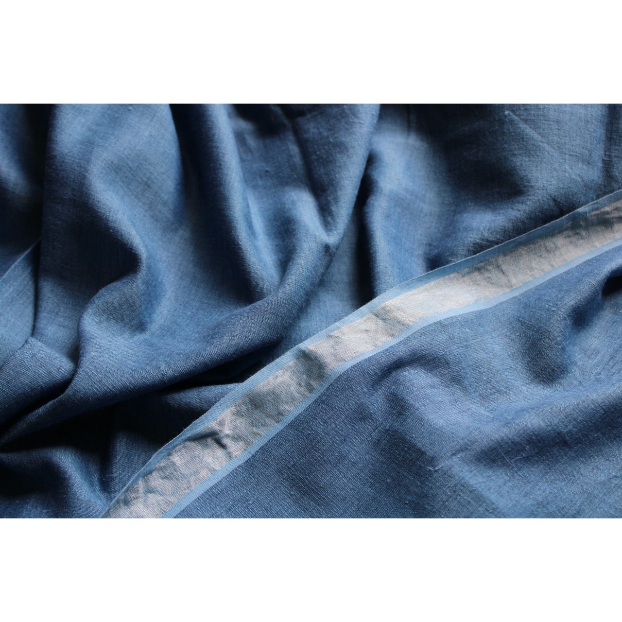 (1132) Cotton Azo-free dyed Jamdani sari from Burdwan with cotton motifs - Dark indigo, kora, azure
