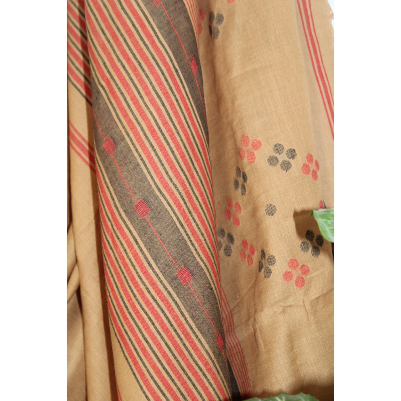 (1151) Cotton Azo-free dyed Jamdani sari from Burdwan with cotton motifs - Light brown, red, black