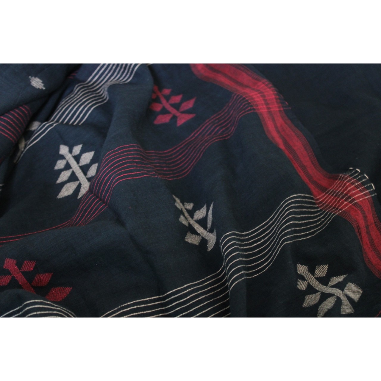 (1152) Cotton Azo-free dyed Jamdani sari from Burdwan with cotton motifs - Black, maroon