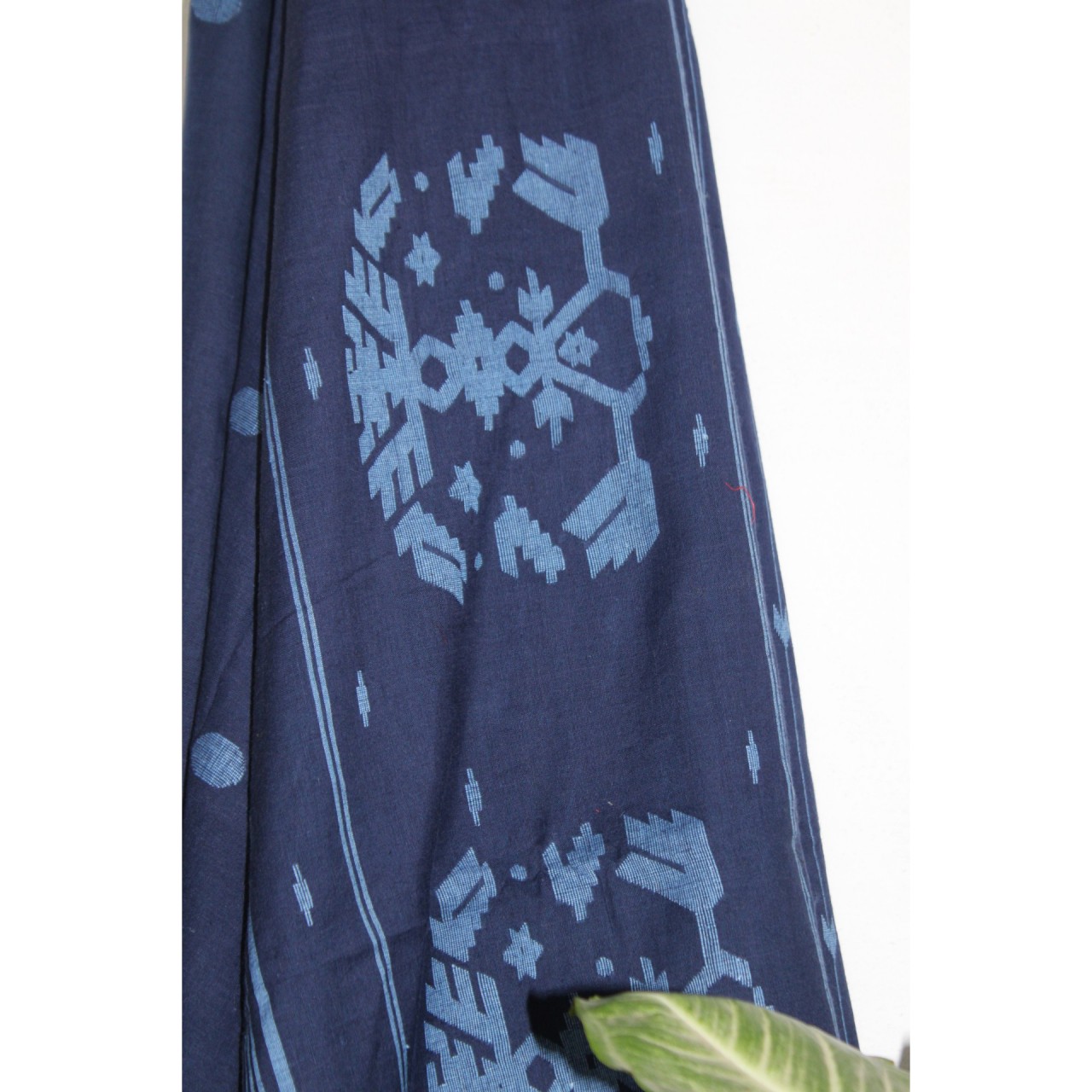 (1153) Cotton Azo-free dyed Jamdani sari from Burdwan with cotton motifs - Indigo, kora