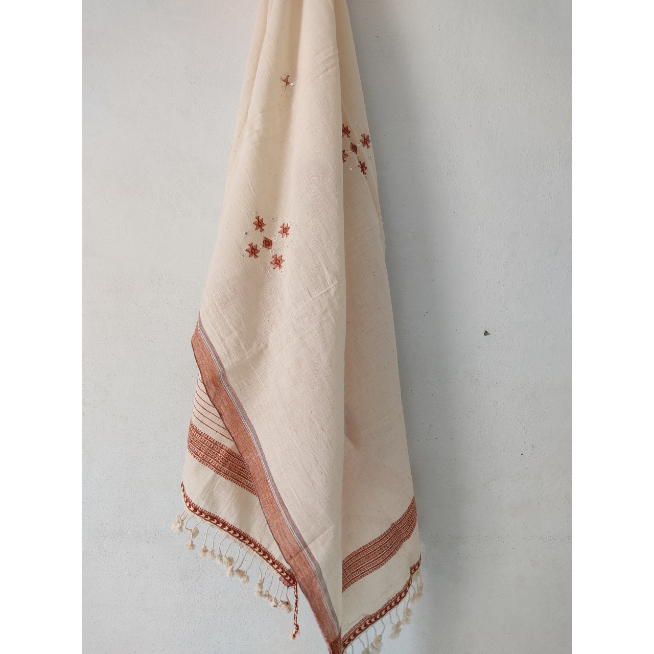 (303) Organic handspun kala cotton Natural dyed Kutchy stole with kala cotton extra weft, kala cotton motif from Kutch - Kora, off white, white, maroon
