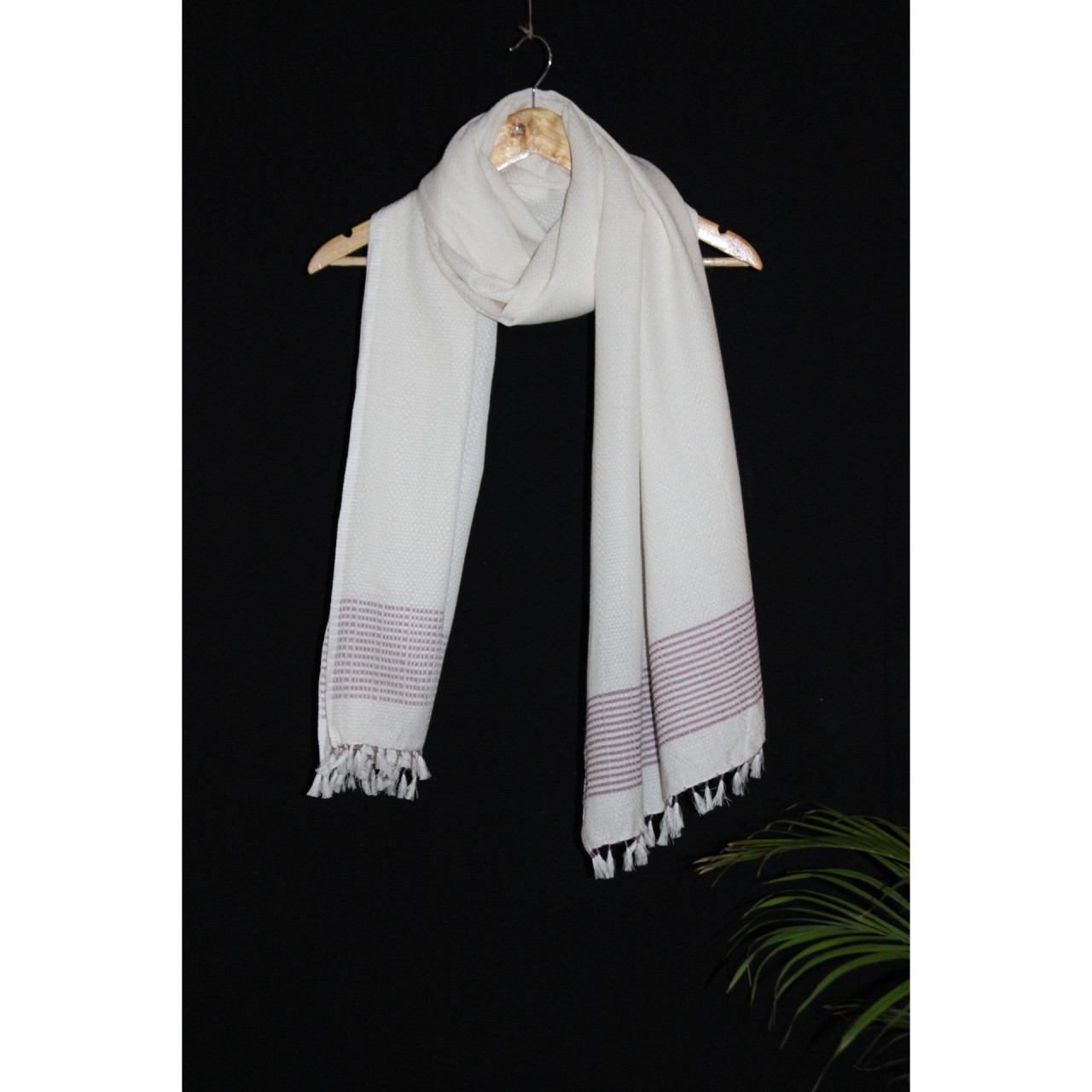 (1622) Cotton Azo-free dyed stole from Maheshwar - Kora, purple, piped fringes