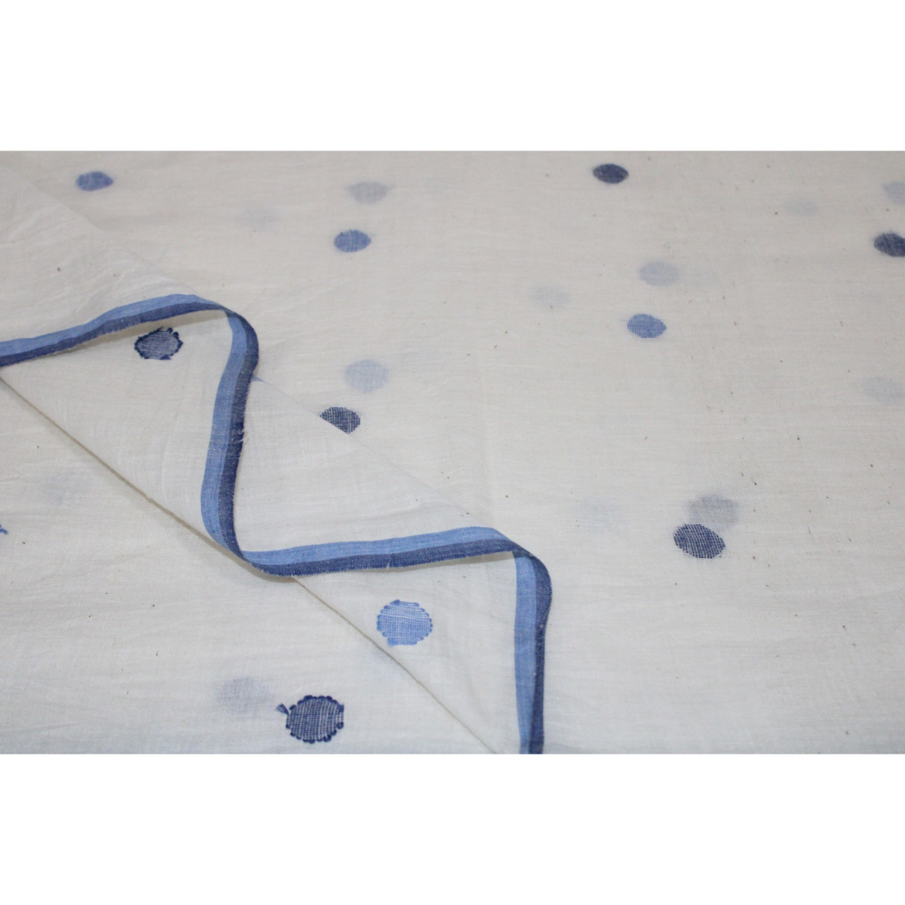 (1647) Cotton and khadi  Azo-free dyed Jamdani yardage from Shantipur with motifs, extra-weft and cotton extra-warp - White, indigo, sky blue, selvedge, motif