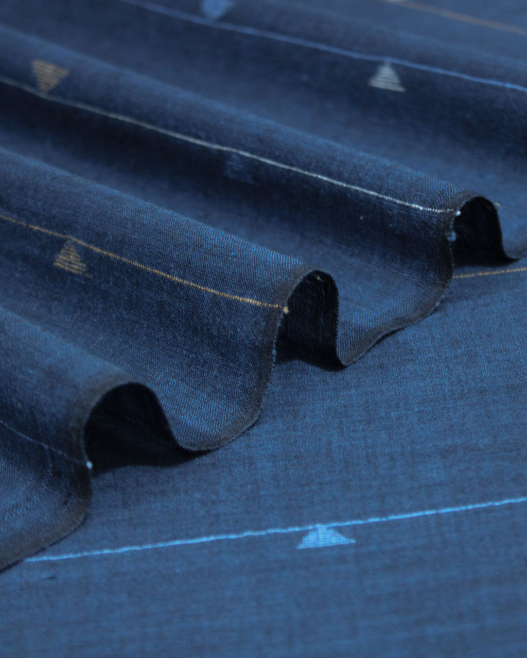 (2013) Cotton and khadi Azo-free dyed Jamdani yardage from Shantipur with cotton motifs and cotton motifs - Dark indigo, yellow, sky blue, brown, motif, stripes, blue, indigo