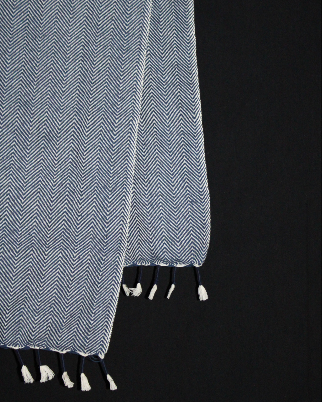 (1430) Cotton and khadi  Azo-free dyed throw from Bihar - Indigo, white, textured, piped fringes