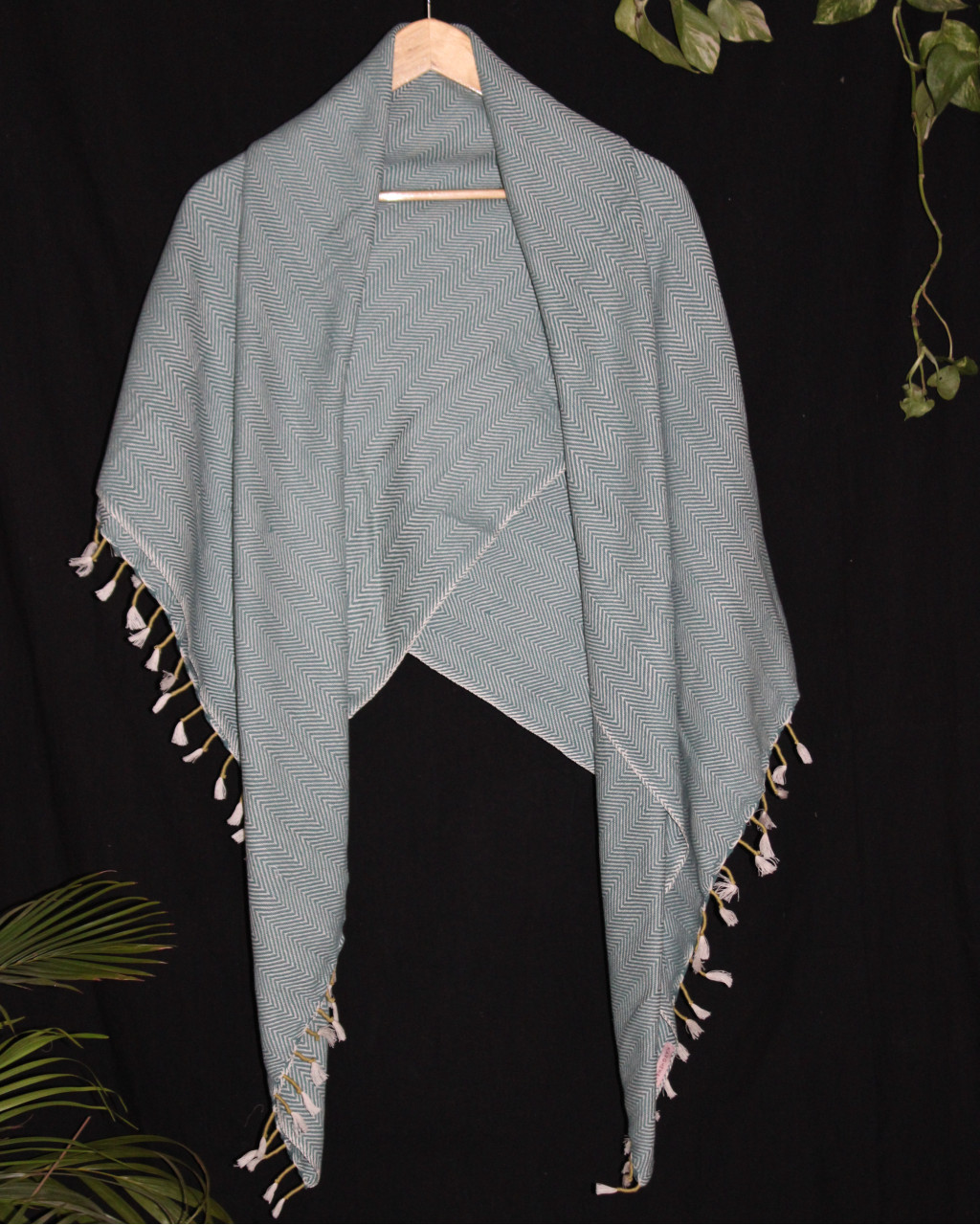 (1440) Cotton and khadi  Azo-free dyed throw from Bihar - Green, piped fringes, textured, white