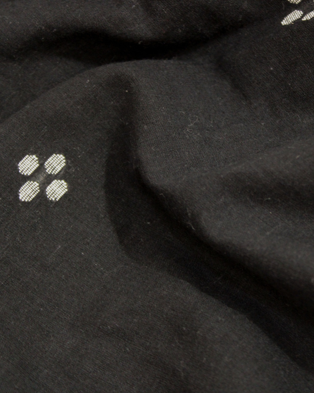 (1580) Cotton Azo-free dyed Jamdani yardage from Burdwan with cotton motifs and cotton motifs - Black, white, motif, stripes