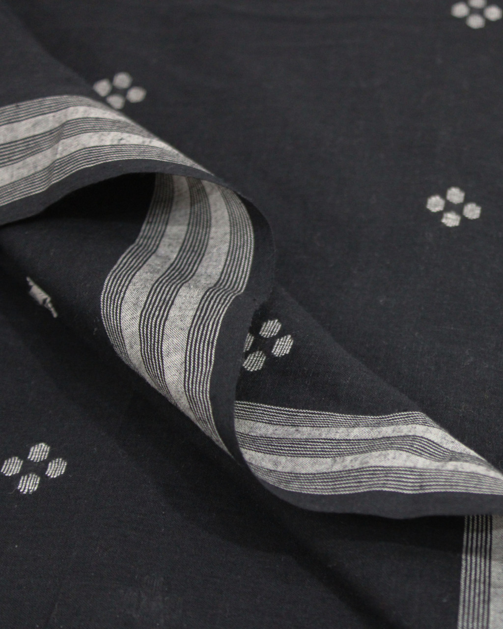 (1580) Cotton Azo-free dyed Jamdani yardage from Burdwan with cotton motifs and cotton motifs - Black, white, motif, stripes