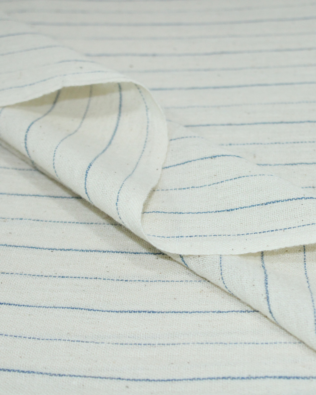(1935) Kala cotton Azo-free dyed Kutchy yardage from Kutch - Off-white, blue, vertical stripes