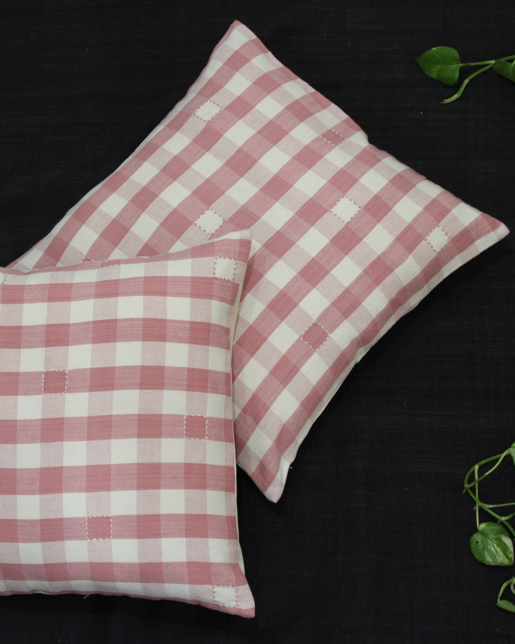 (1306) Cotton Azo-free dyed cushion cover from Maheshwar - Baby pink, white, checks