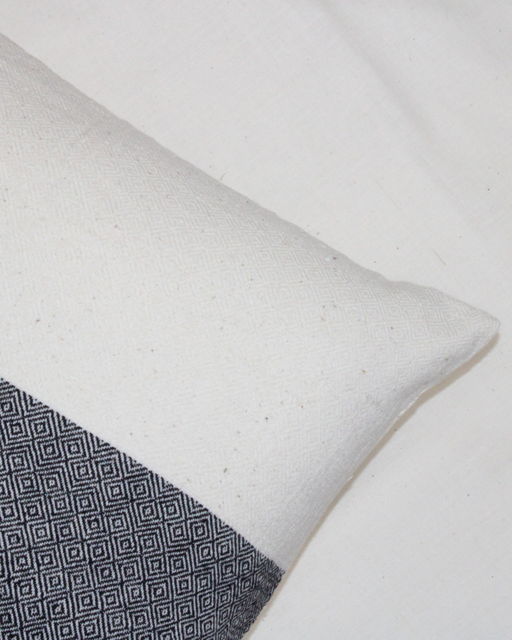 (1308) Cotton Azo-free dyed cushion cover from Maheshwar - Black, white, textured