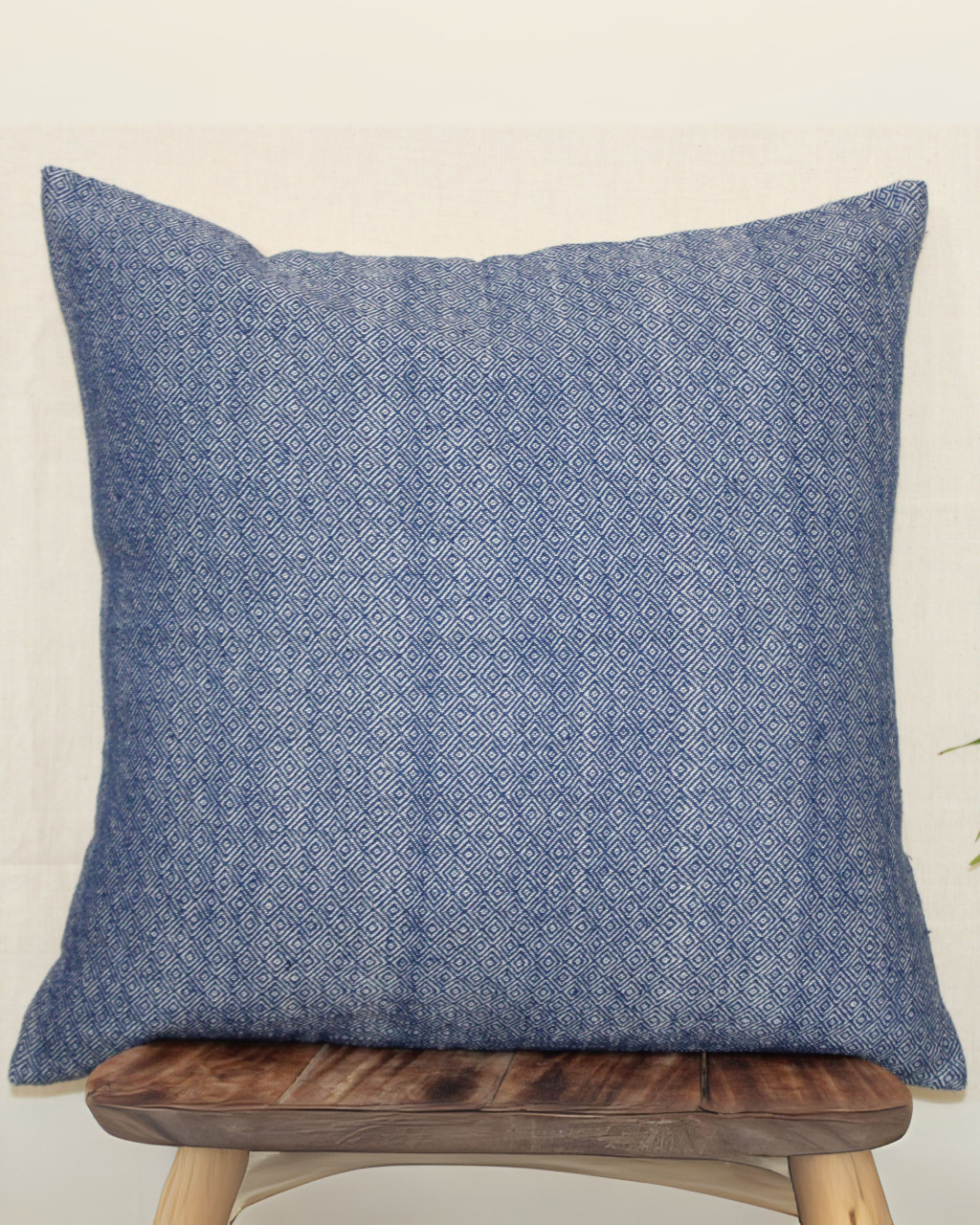 (1310) Cotton and kala cotton Azo-free dyed cushion cover from Maheshwar - Indigo, textured