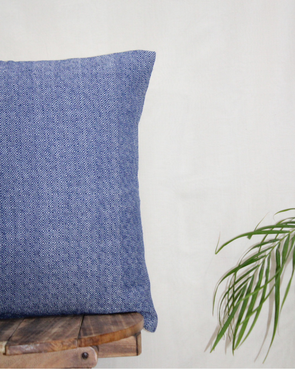 (1310) Cotton and kala cotton Azo-free dyed cushion cover from Maheshwar - Indigo, textured