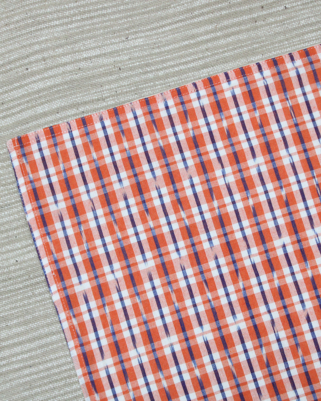 (1321) Cotton Azo-free dyed place mat from Maheshwar - Orange, white, indigo, checks