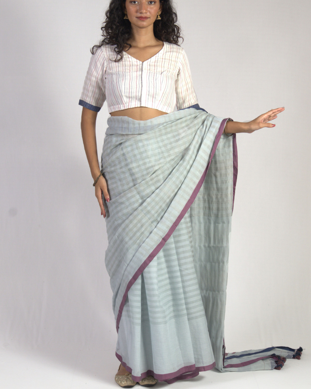 (2036) Cotton and mulberry silk Azo-free dyed Jamdani sari from Shantipur with cotton motifs and cotton motifs - Grey, indigo, white, stripes, pompoms, motif, maroon, magenta