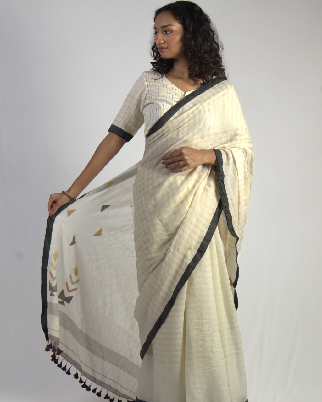 (2205) Cotton and mulberry silk Azo-free dyed Jamdani sari from Shantipur with cotton motifs and cotton motifs - White, light brown, mustard yellow, motif, stripes, black, pompoms, cream, brown, yellow